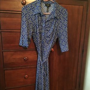 Button down dress. Size 12, purple.